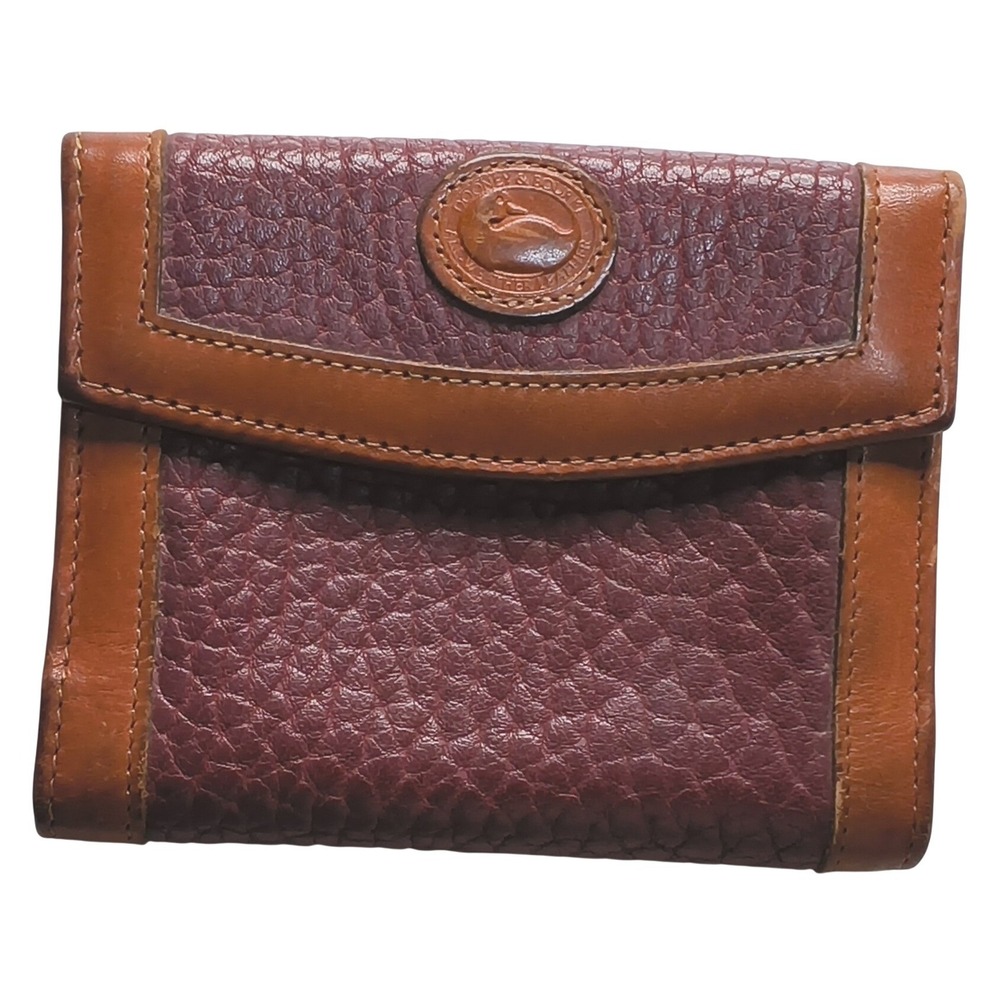 Dooney & Bourke Wallet Womens Burgundy Tan Vintage All-Weather‎ Leather